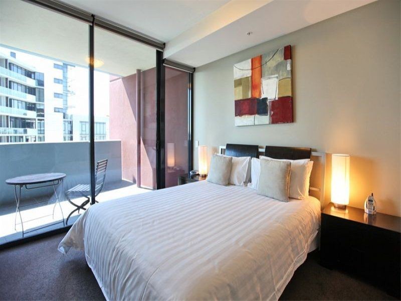 1705/39 Caravel Lane, Docklands VIC 3008