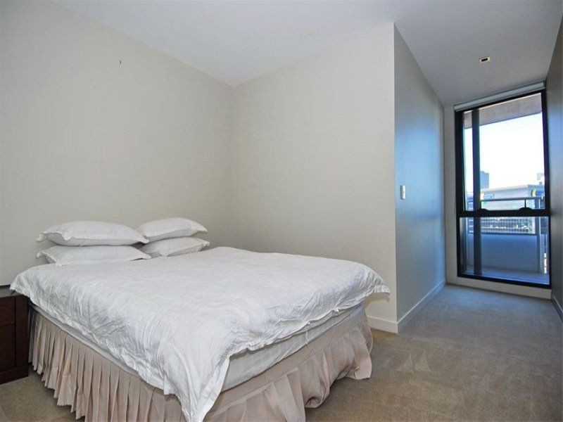 1316/100 Harbour Esplanade, Docklands VIC 3008
