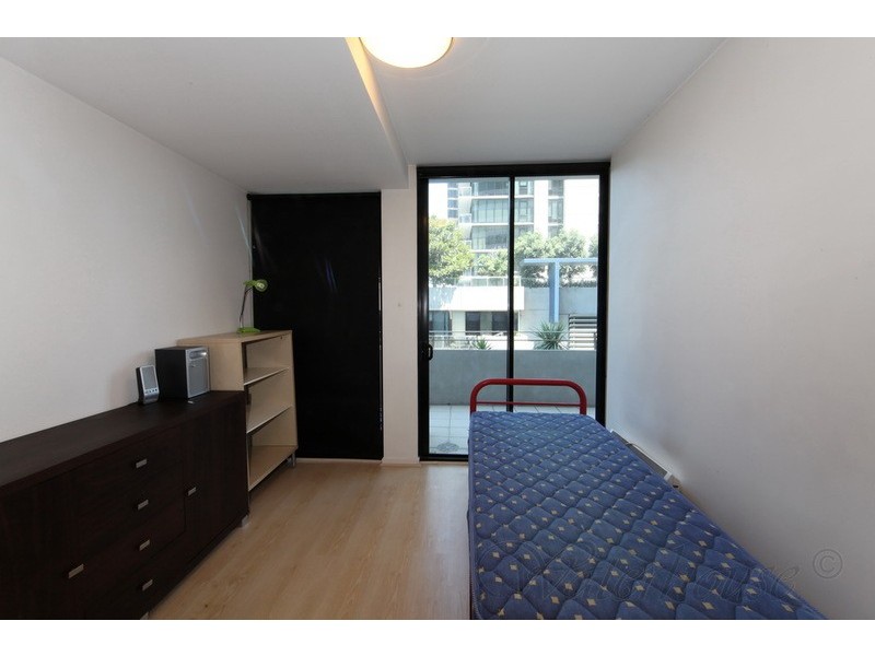 514/15  Caravel Lane, Docklands VIC 3008