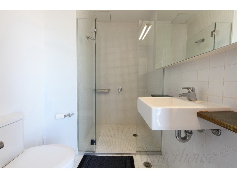 18  Waterview Walk, Docklands VIC 3008