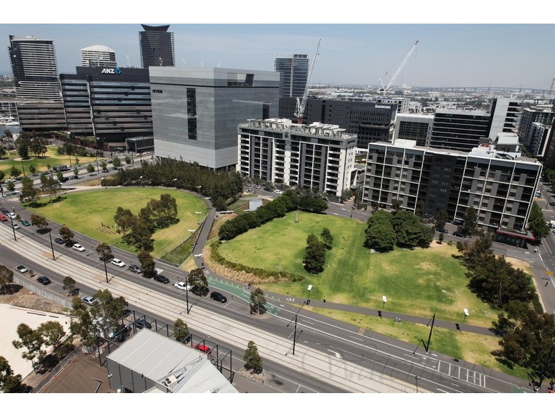 18  Waterview Walk, Docklands VIC 3008