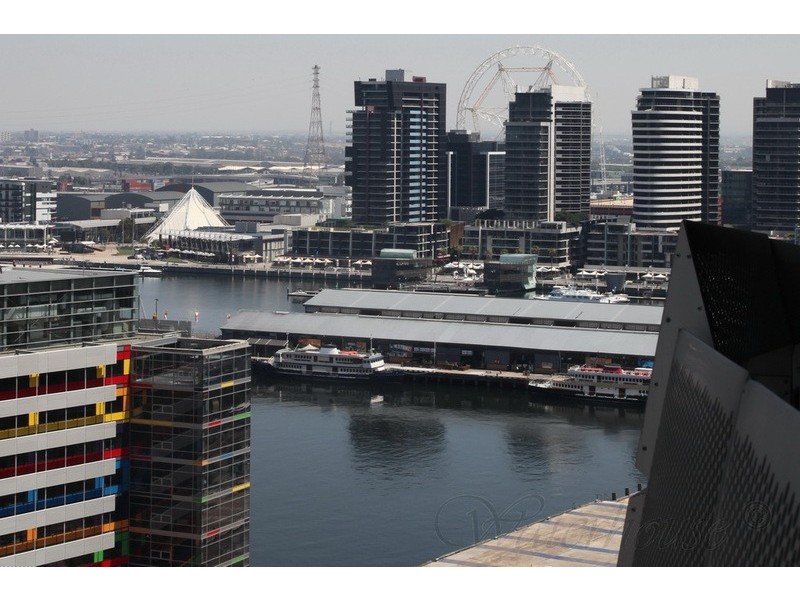 18  Waterview Walk, Docklands VIC 3008