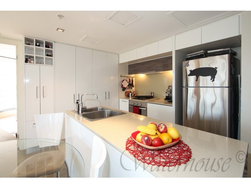 901/100 Harbour Esplanade, Docklands VIC 3008