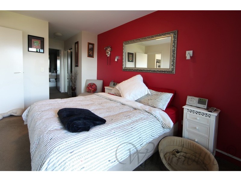 901/100 Harbour Esplanade, Docklands VIC 3008