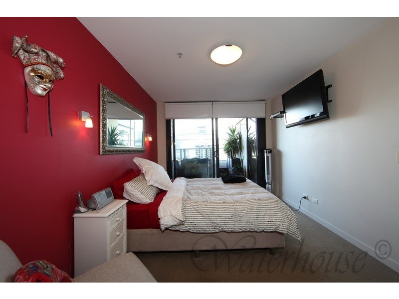 901/100 Harbour Esplanade, Docklands VIC 3008