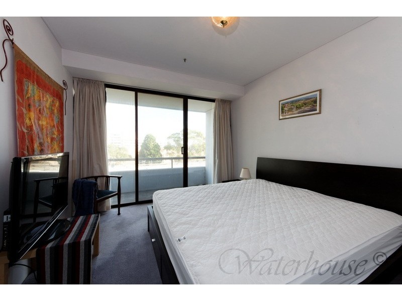 53/29 Queens Road, Melbourne VIC 3004