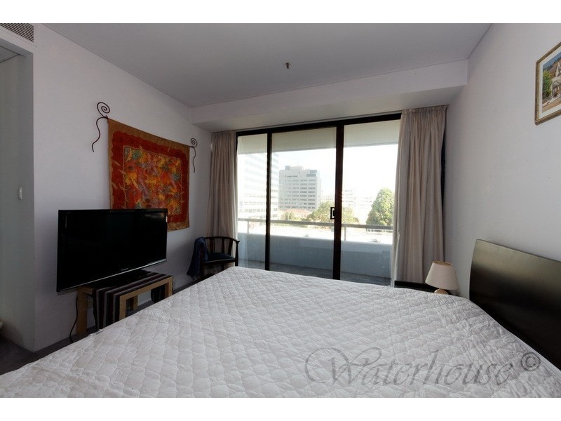 53/29 Queens Road, Melbourne VIC 3004