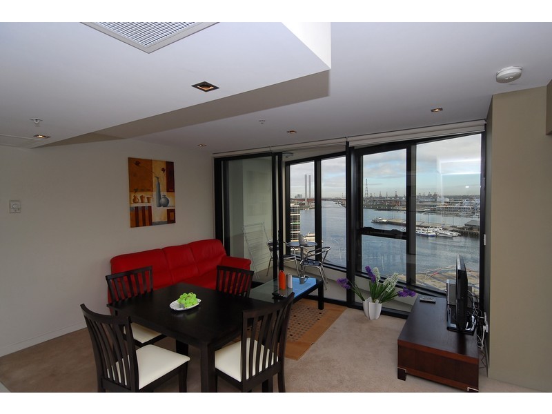 2011/100 Harbour Esplanade, Docklands VIC 3008