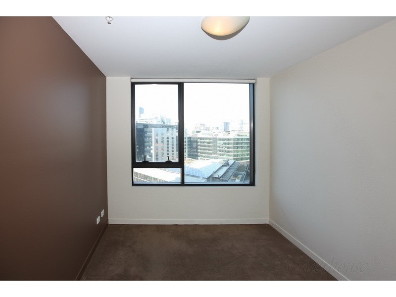 1907/100 Harbour Esplanade, Docklands VIC 3008