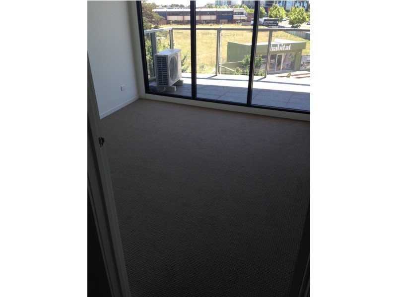 12/1 Woodward Way, Caroline Springs VIC 3023