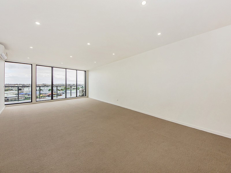 25/1 Woodward Way, Caroline Springs VIC 3023