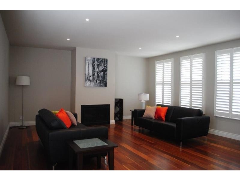 1A Newton Street, Surrey Hills VIC 3127