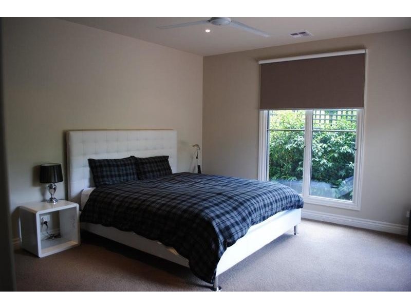 1A Newton Street, Surrey Hills VIC 3127