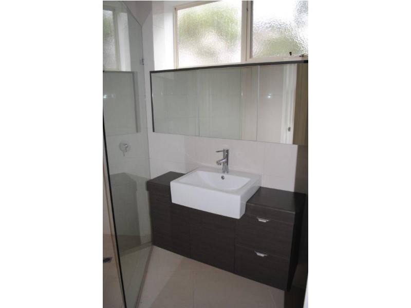 2/6 Raith Court, St Kilda East VIC 3183