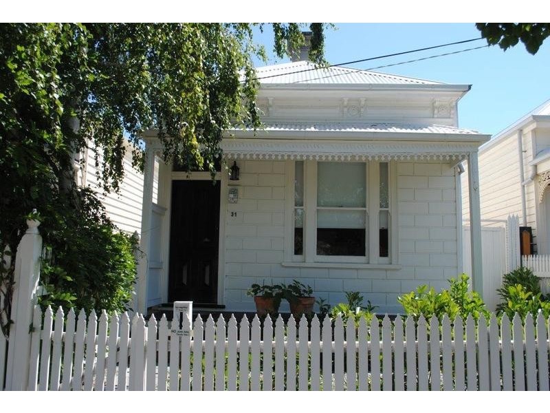 31 Barkly Avenue, Armadale VIC 3143