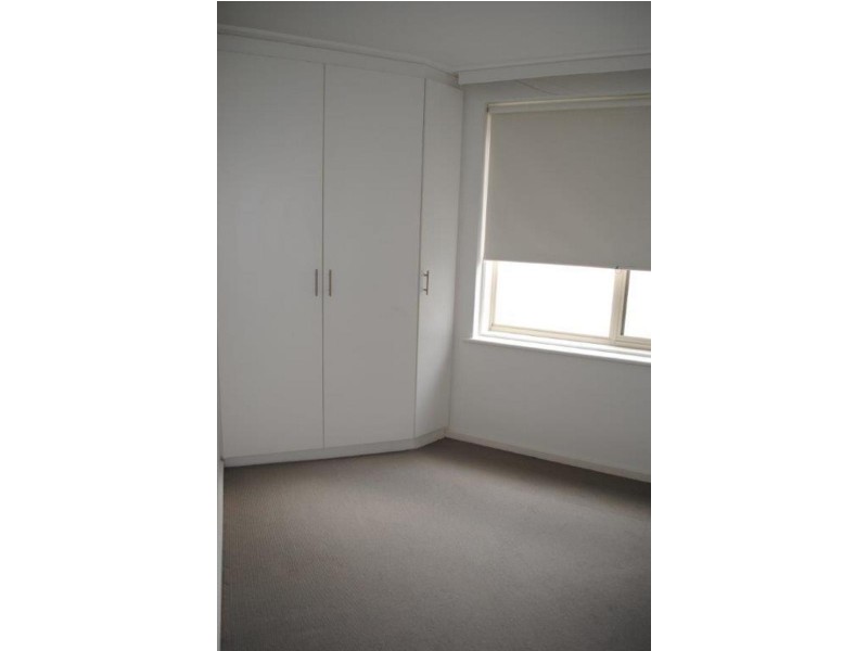 2/6 Raith Court, St Kilda East VIC 3183