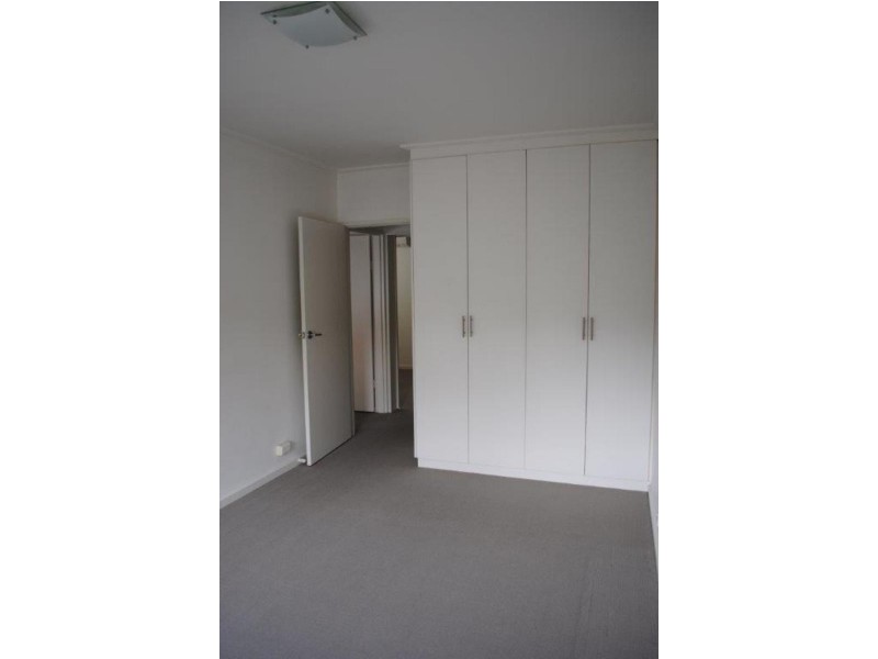 2/6 Raith Court, St Kilda East VIC 3183