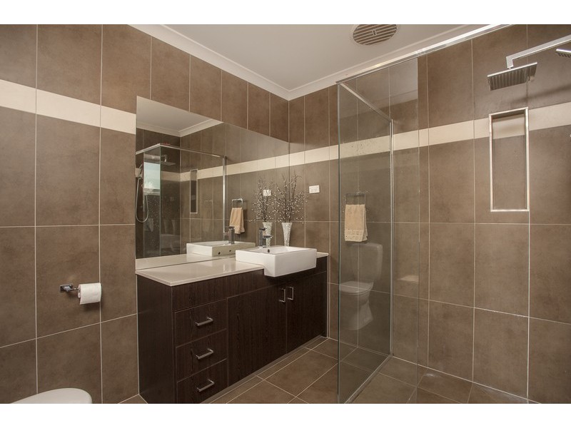 16 Sunrise Drive, Sunshine West VIC 3020