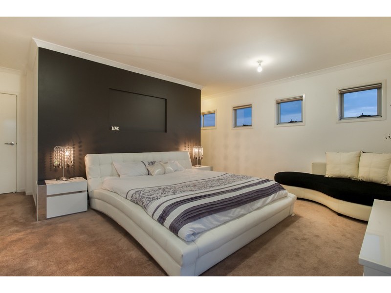 16 Sunrise Drive, Sunshine West VIC 3020