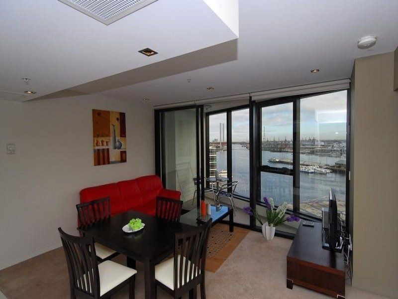 2011/100 Harbour Esplanade, Docklands VIC 3008