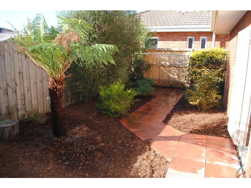 2/62 Marlborough Street, Bentleigh East VIC 3165