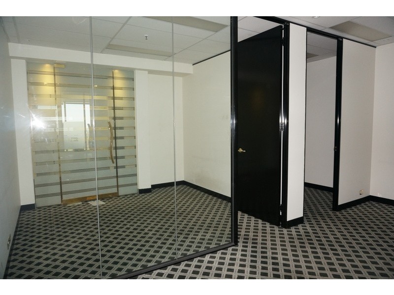 1005/1 Queens Road, Melbourne VIC 3004