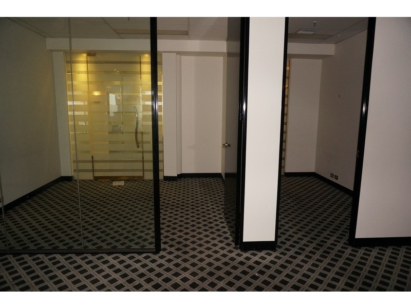 1005/1 Queens Road, Melbourne VIC 3004