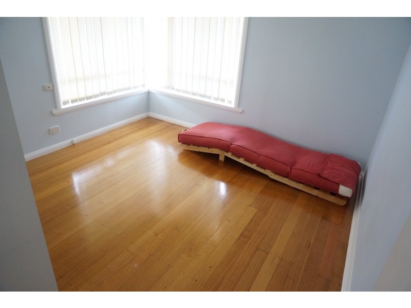 27 Lachlan Road, Sunshine West VIC 3020