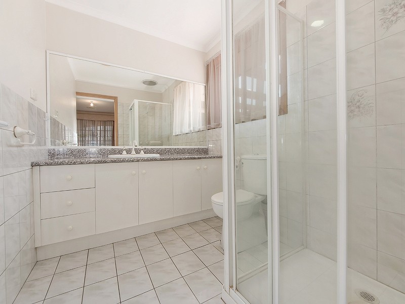 525 Kings Road, Taylors Lakes VIC 3038