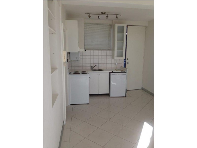 13/25 Foam Street, Elwood VIC 3184