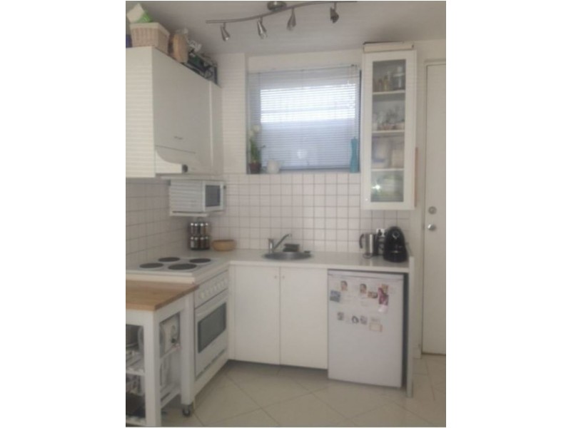 13/25 Foam Street, Elwood VIC 3184