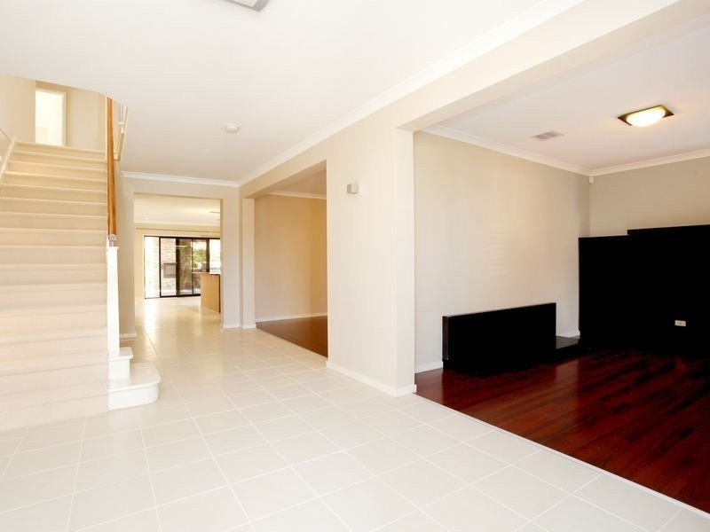 9 Moresby Court, Craigieburn VIC 3064