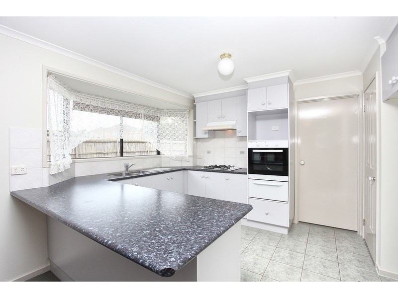 4 Nunn Ave, Truganina VIC 3029