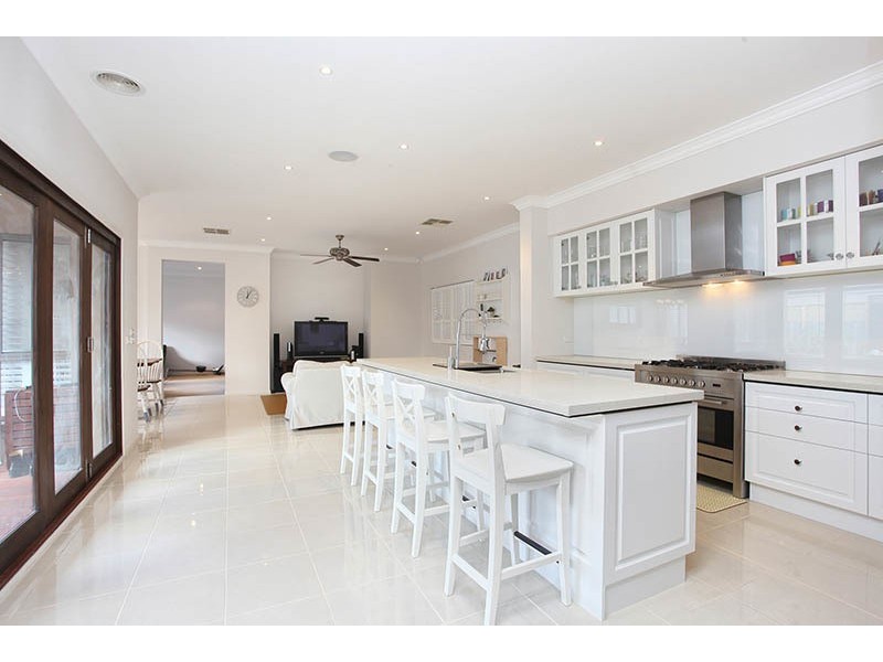 97 Waterways Blv, Williams Landing VIC 3027