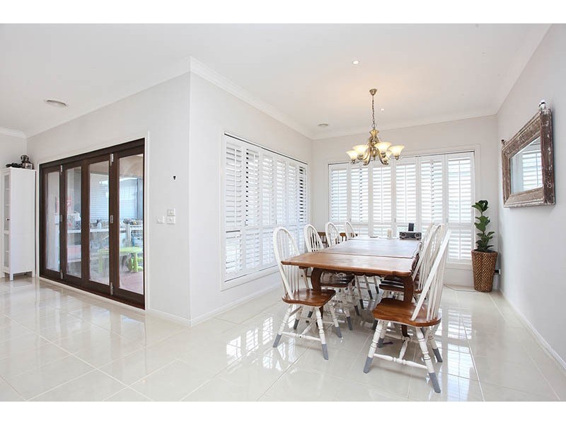 97 Waterways Blv, Williams Landing VIC 3027