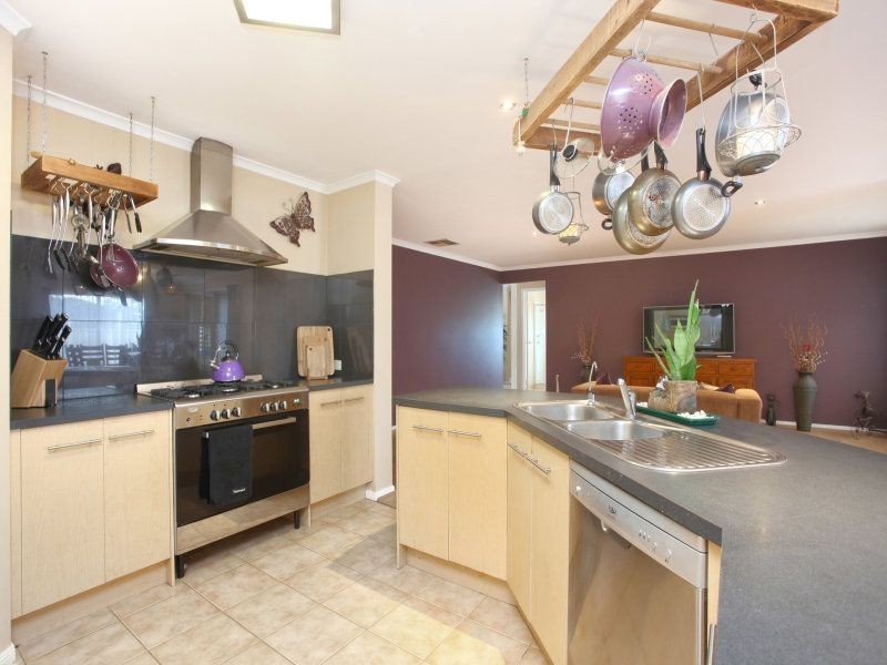 33 Pelham Cres, WYNDHAM GREEN, Wyndham Vale VIC 3024