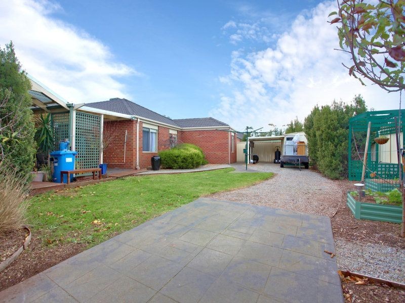 33 Pelham Cres, WYNDHAM GREEN, Wyndham Vale VIC 3024