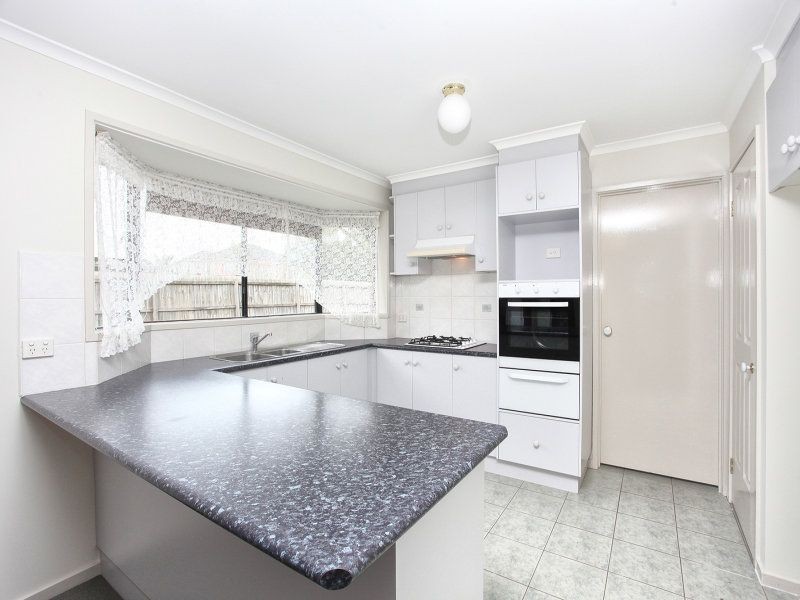 4 Nunn Ave, Truganina VIC 3029
