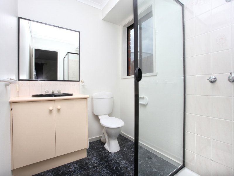 4 Nunn Ave, Truganina VIC 3029