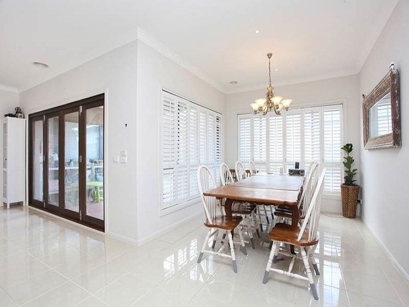 97 Waterways Blv, Williams Landing VIC 3027