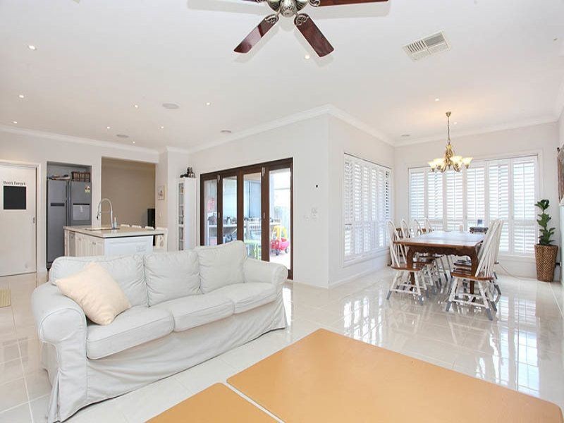 97 Waterways Blv, Williams Landing VIC 3027