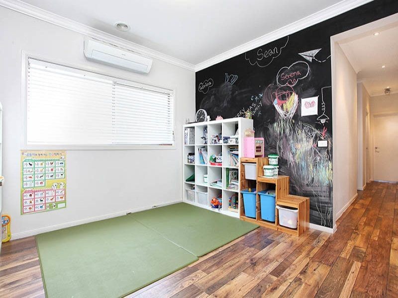 97 Waterways Blv, Williams Landing VIC 3027