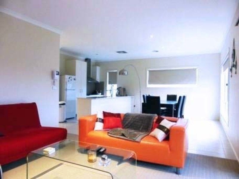 1 Walton Loop, Point Cook VIC 3030