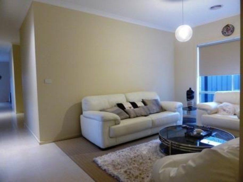 1 Walton Loop, Point Cook VIC 3030