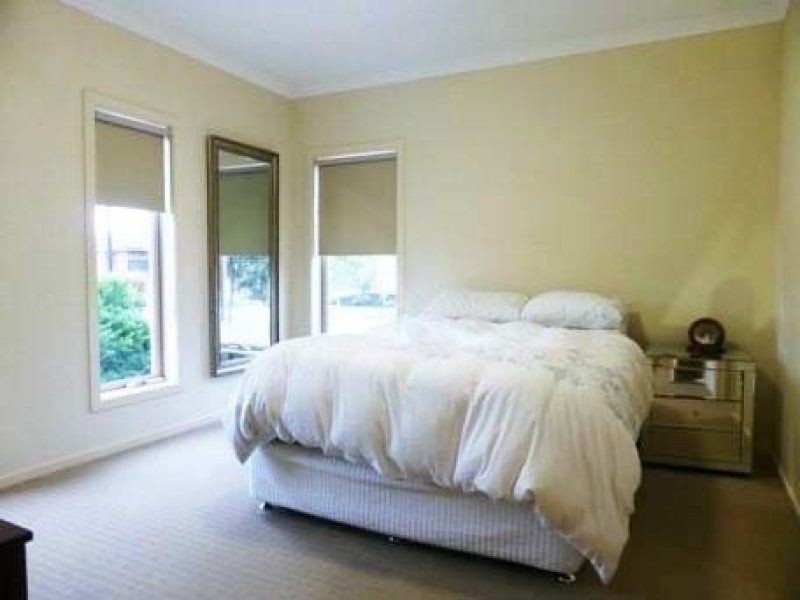 1 Walton Loop, Point Cook VIC 3030