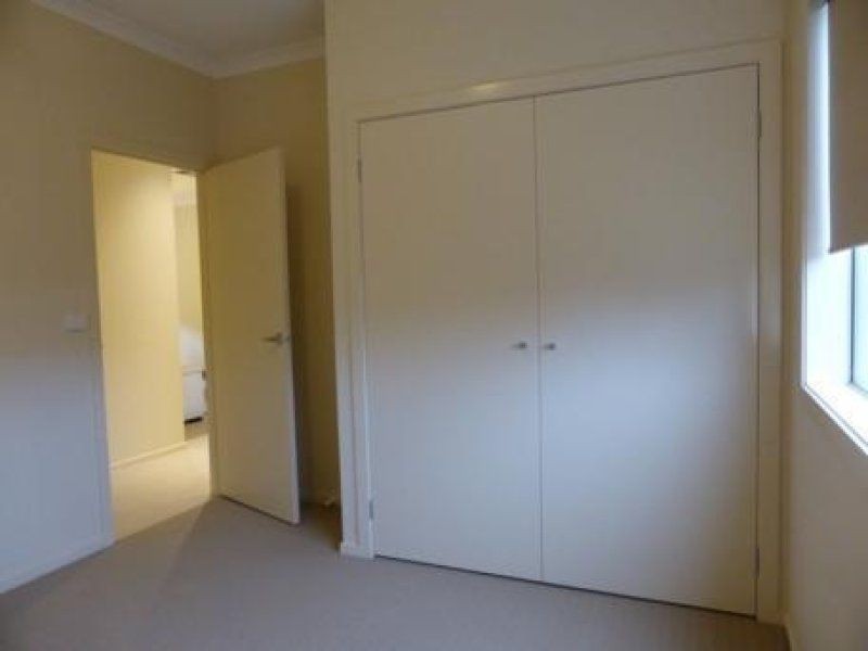 1 Walton Loop, Point Cook VIC 3030