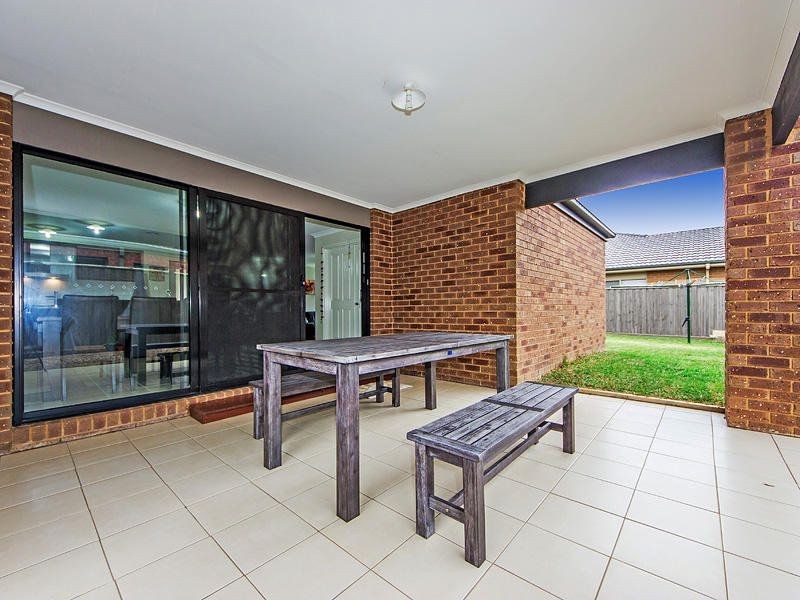 11 Mallard Close, Williams Landing VIC 3027