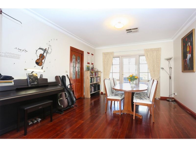 11 Carmyle Court, Avondale Heights VIC 3034
