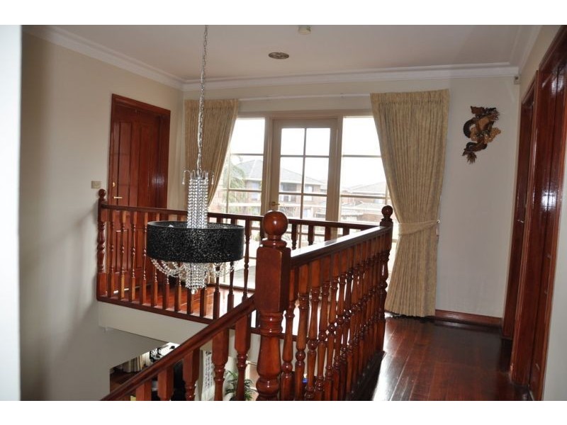 11 Carmyle Court, Avondale Heights VIC 3034