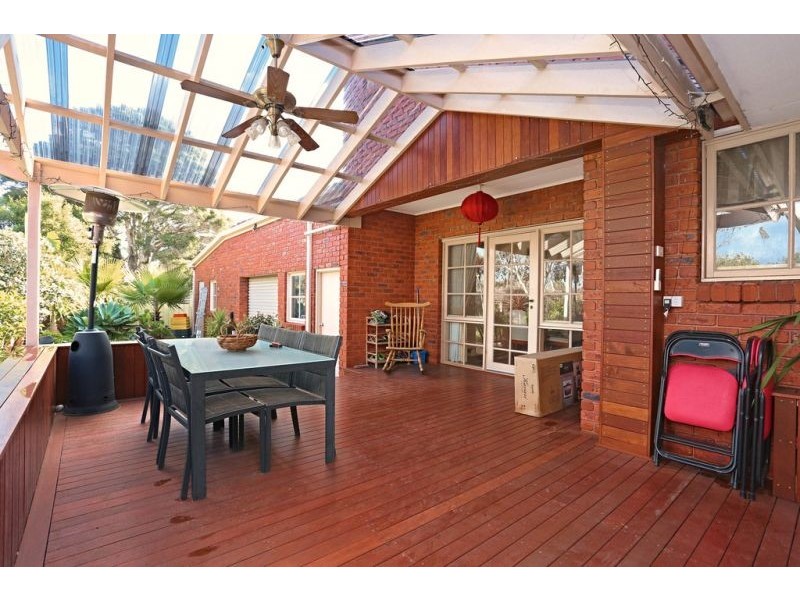 11 Carmyle Court, Avondale Heights VIC 3034